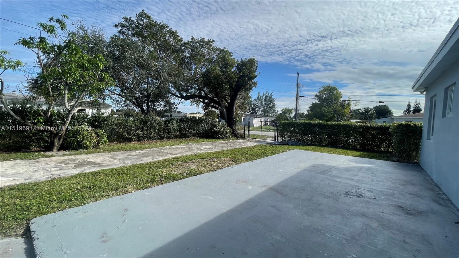 15901 27, Miami Gardens, FL, 33054 United States, 4 Bedrooms Bedrooms, ,2 BathroomsBathrooms,Residential,For Sale,27,A11519691