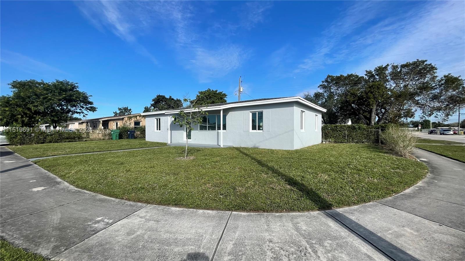 15901 27, Miami Gardens, FL, 33054 United States, 4 Bedrooms Bedrooms, ,2 BathroomsBathrooms,Residential,For Sale,27,A11519691