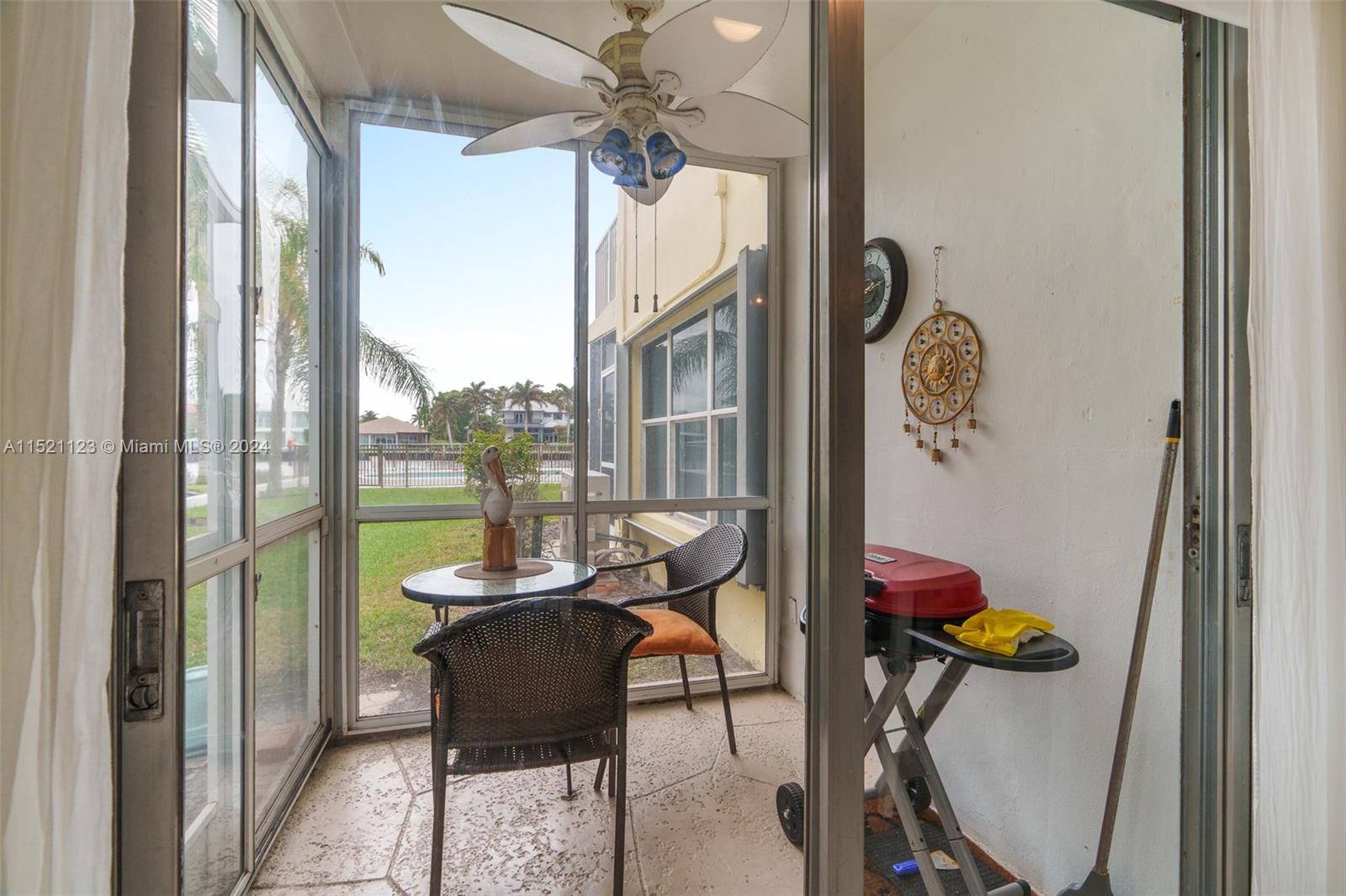 615 Riverside Dr, Pompano Beach, FL, 33062 United States, 1 Bedroom Bedrooms, ,1 BathroomBathrooms,Residential,For Sale,Riverside Dr,A11521123