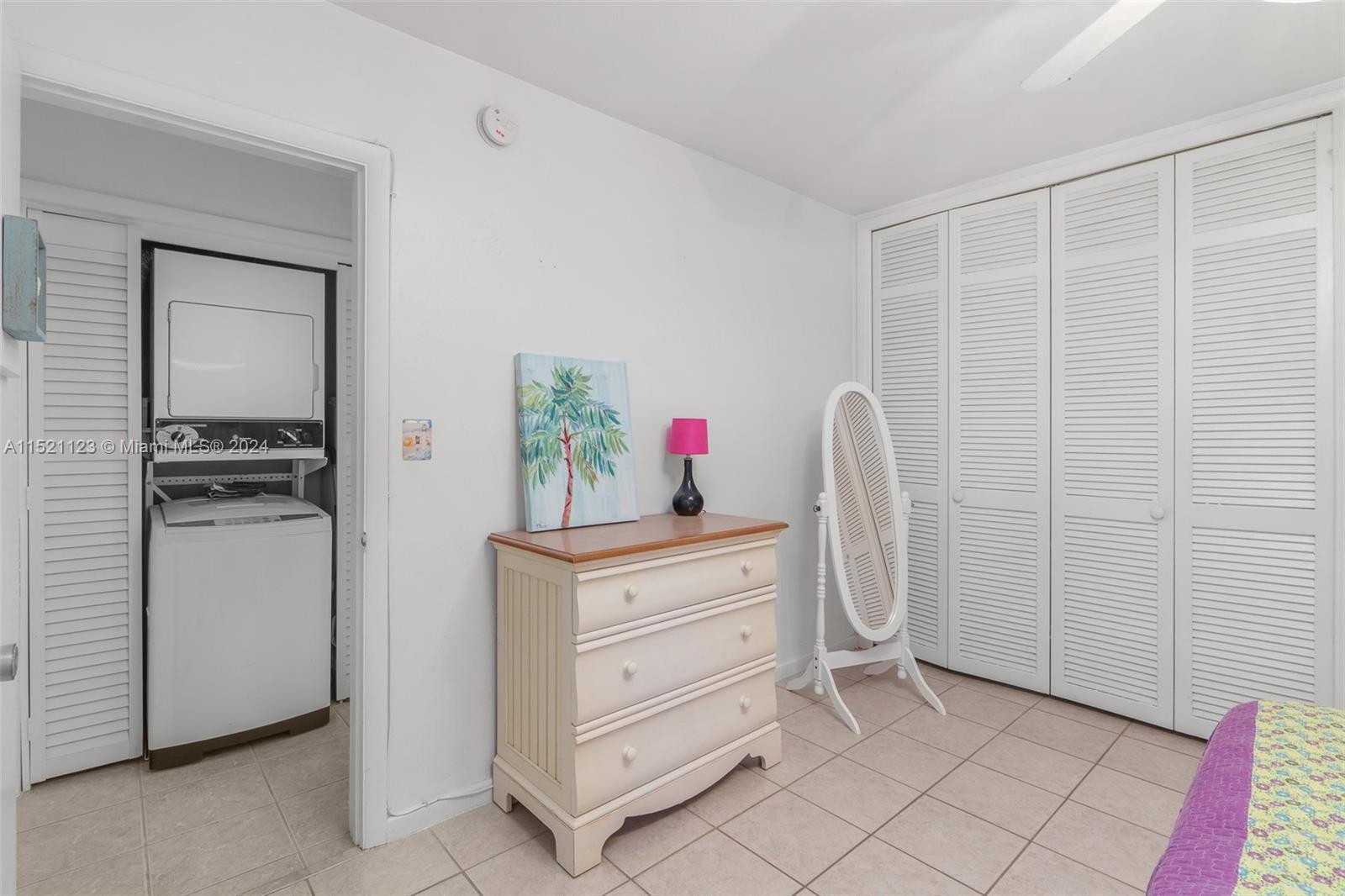 615 Riverside Dr, Pompano Beach, FL, 33062 United States, 1 Bedroom Bedrooms, ,1 BathroomBathrooms,Residential,For Sale,Riverside Dr,A11521123