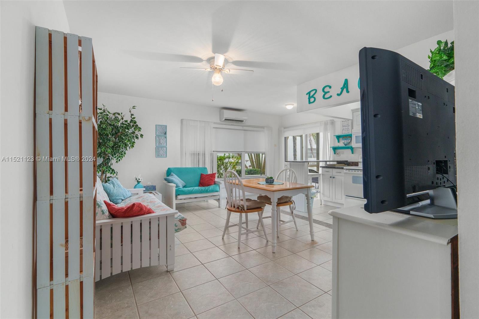 615 Riverside Dr, Pompano Beach, FL, 33062 United States, 1 Bedroom Bedrooms, ,1 BathroomBathrooms,Residential,For Sale,Riverside Dr,A11521123