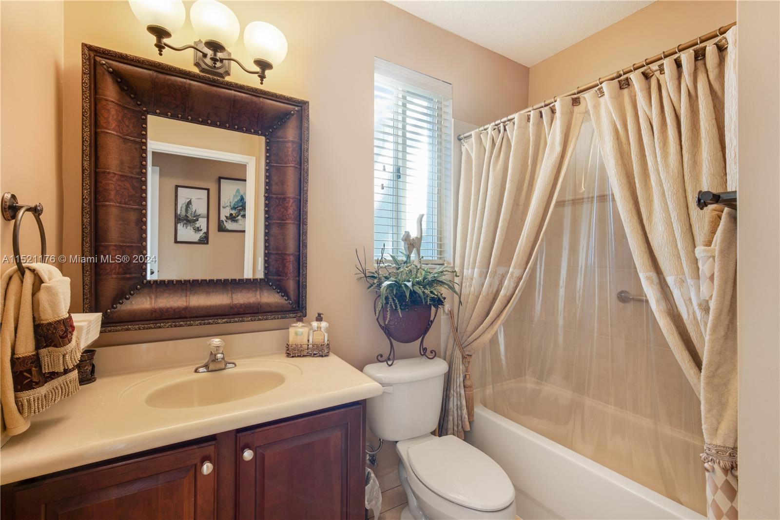 16631 SW 57th St, Miami, Florida 33193, 4 Bedrooms Bedrooms, ,2 BathroomsBathrooms,Residential,For Sale,16631 SW 57th St,A11521176