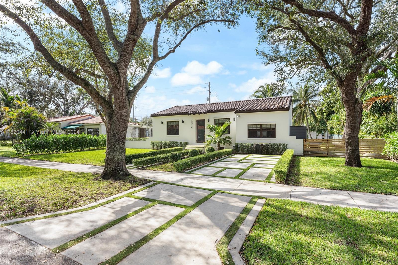 9314 2nd Pl, Miami Shores, FL, 33150 United States, 3 Bedrooms Bedrooms, ,2 BathroomsBathrooms,Residential,For Sale,2nd Pl,A11520441