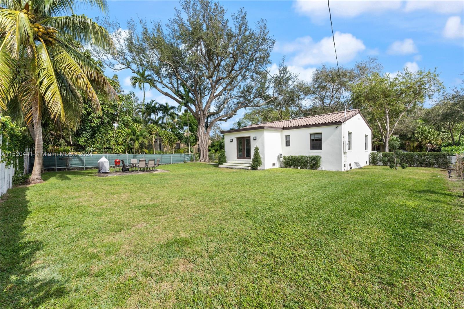 9314 2nd Pl, Miami Shores, FL, 33150 United States, 3 Bedrooms Bedrooms, ,2 BathroomsBathrooms,Residential,For Sale,2nd Pl,A11520441