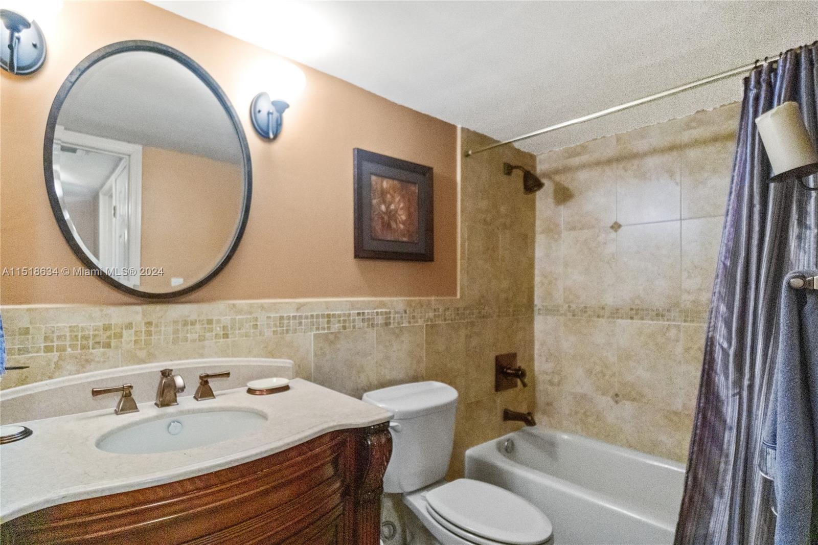 5161 Collins Ave 402, Miami Beach, Florida 33140, 2 Bedrooms Bedrooms, ,2 BathroomsBathrooms,Residentiallease,For Rent,5161 Collins Ave 402,A11518634