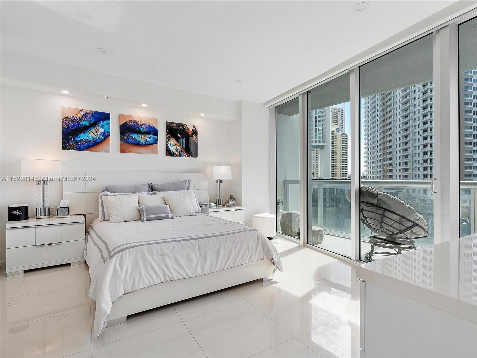 495 Brickell Ave BAY707, Miami, FL 33131, 2 Bedrooms Bedrooms, ,2 BathroomsBathrooms,Residential,For Sale,Brickell Ave,A11520814