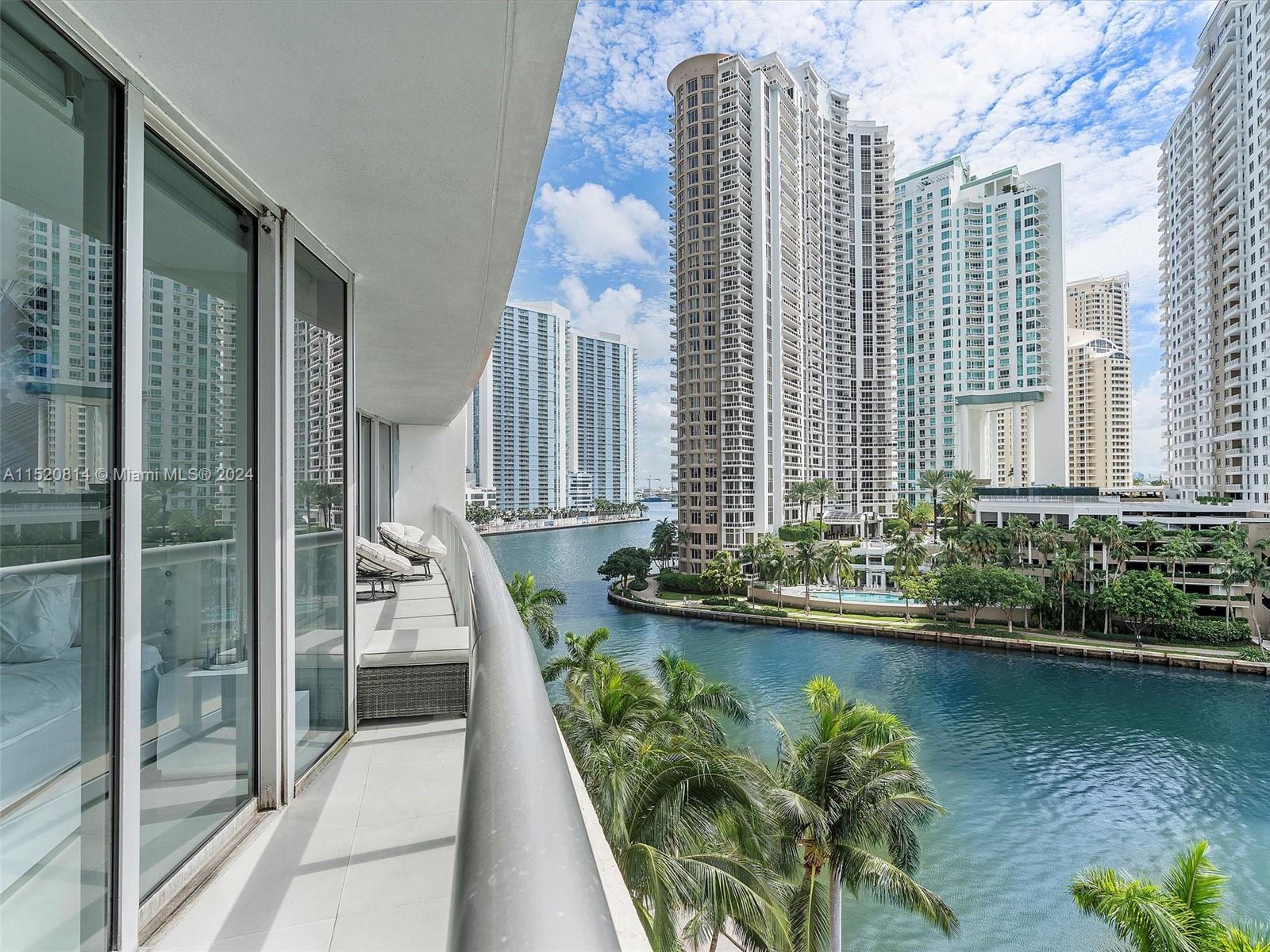 495 Brickell Ave BAY707, Miami, FL 33131, 2 Bedrooms Bedrooms, ,2 BathroomsBathrooms,Residential,For Sale,Brickell Ave,A11520814