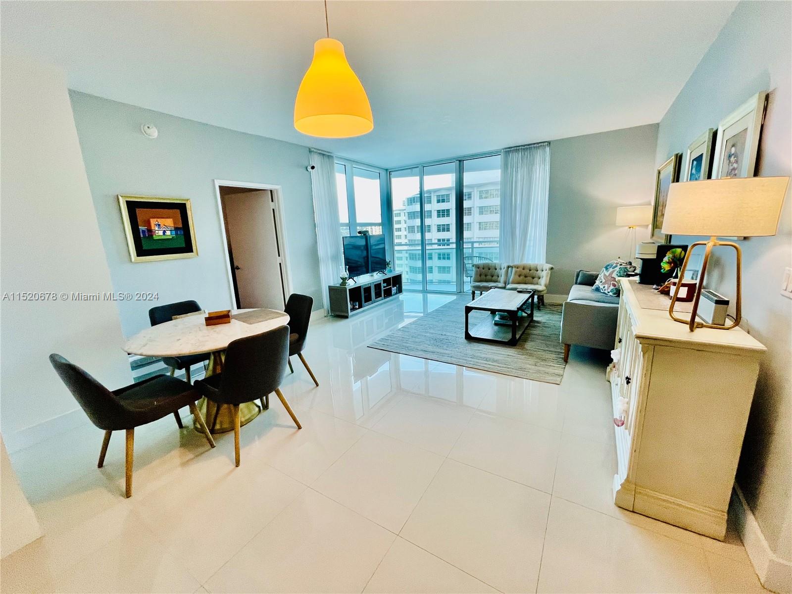 950 Brickell Bay Dr, Miami, FL, 33131 United States, 2 Bedrooms Bedrooms, ,2 BathroomsBathrooms,Residential,For Sale,Brickell Bay Dr,A11520678