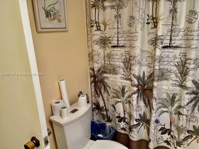 1865 Ocean Dr, Hallandale Beach, FL, 33009 United States, 2 Bedrooms Bedrooms, ,2 BathroomsBathrooms,Residential,For Sale,Ocean Dr,A11521197