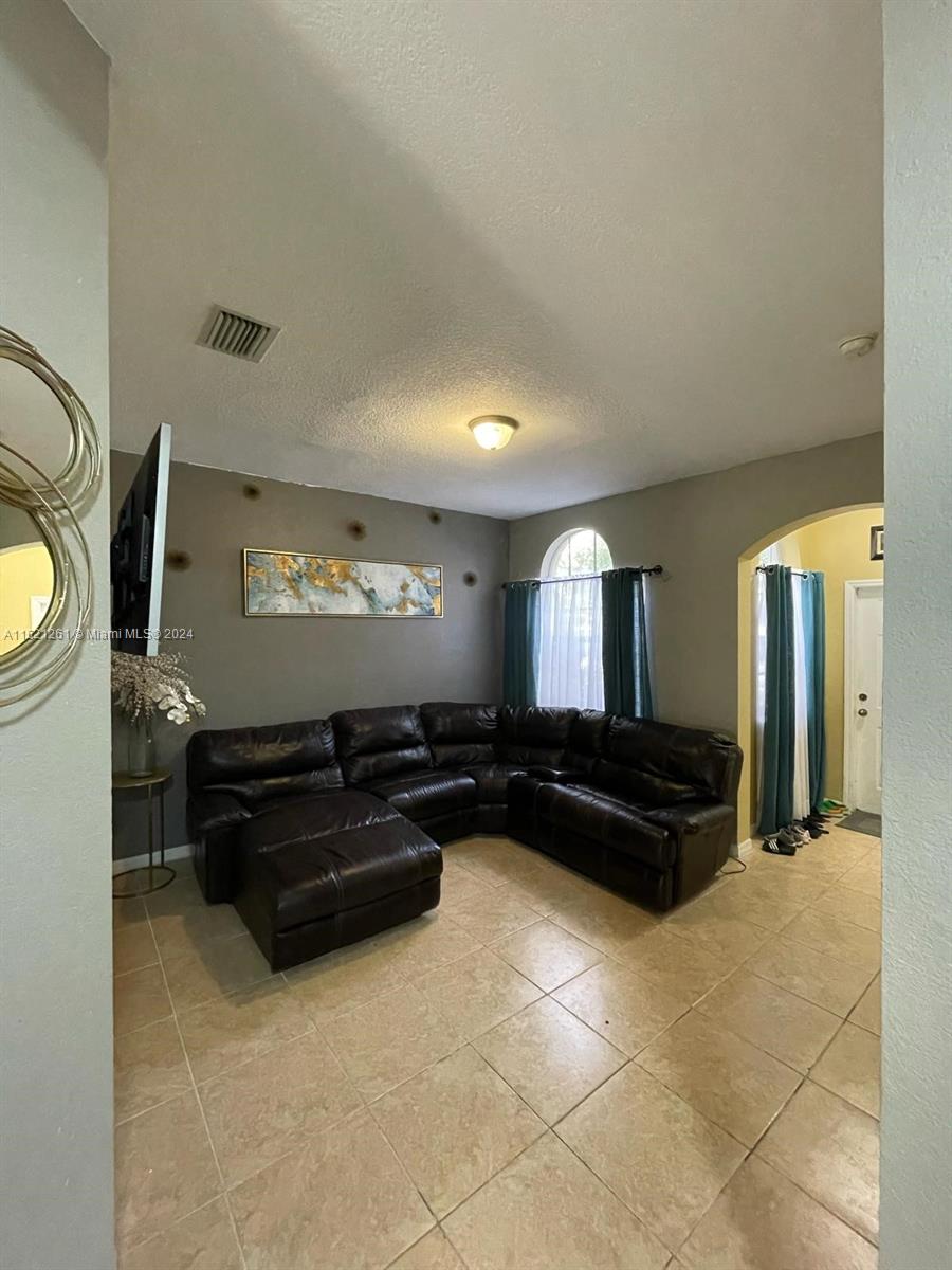 14078 50th Ct, Miramar, FL, 33027 United States, 3 Bedrooms Bedrooms, ,2 BathroomsBathrooms,Residential,For Sale,50th Ct,A11521261