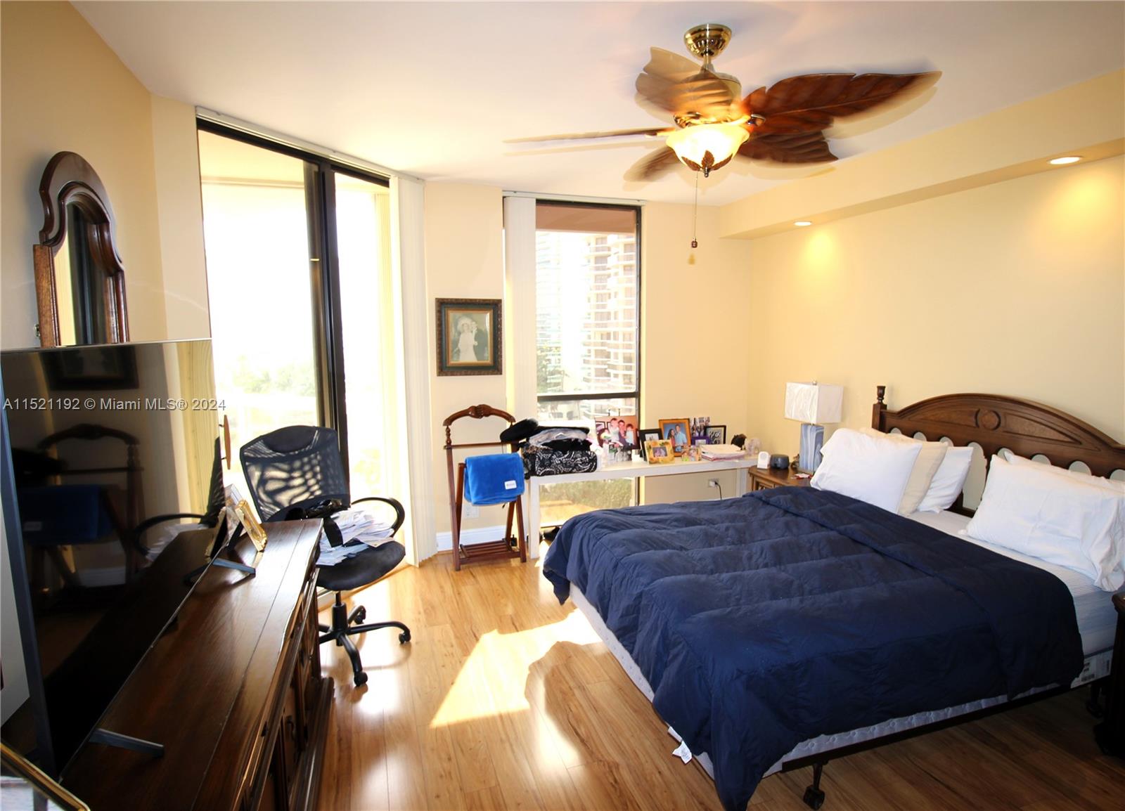 20191 E Country Club Dr 910, Aventura, Florida 33180, 2 Bedrooms Bedrooms, ,2 BathroomsBathrooms,Residential,For Sale,20191 E Country Club Dr 910,A11521192