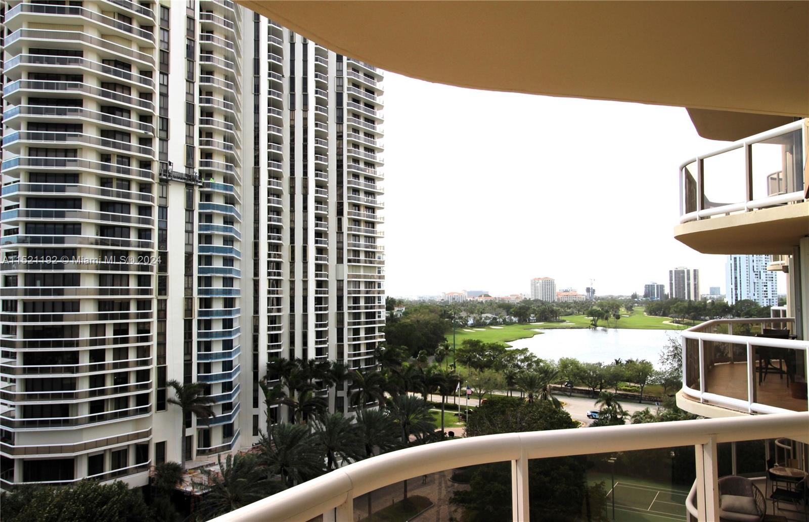 20191 E Country Club Dr 910, Aventura, Florida 33180, 2 Bedrooms Bedrooms, ,2 BathroomsBathrooms,Residential,For Sale,20191 E Country Club Dr 910,A11521192