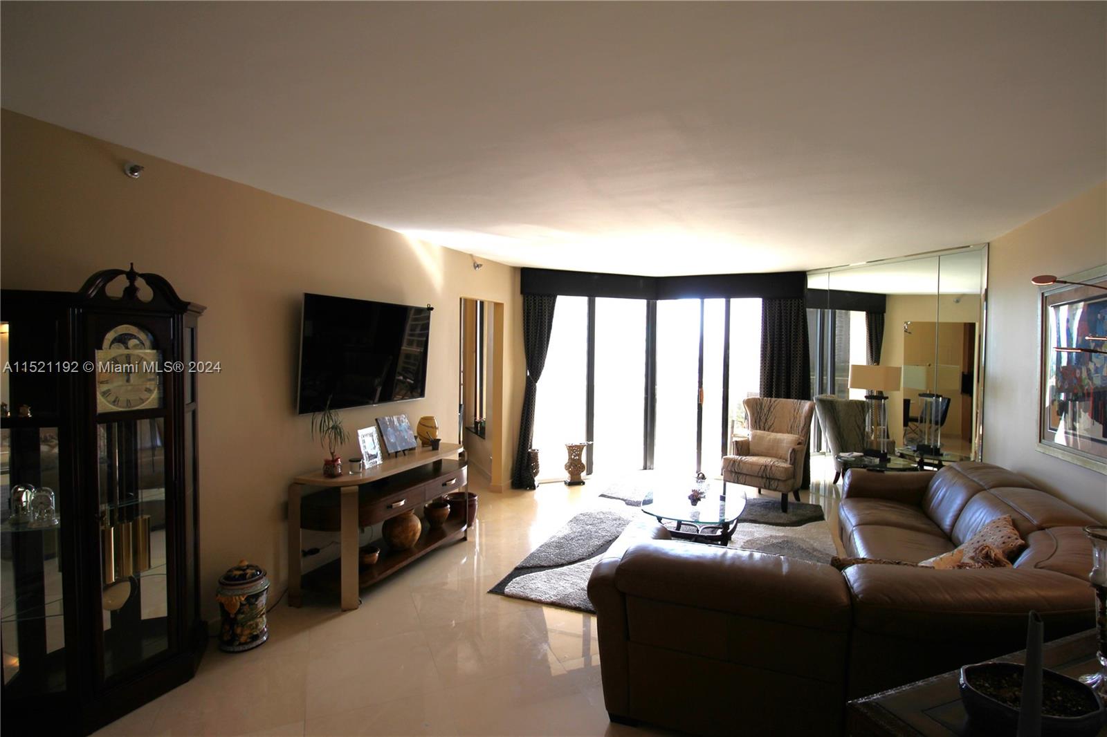 20191 E Country Club Dr 910, Aventura, Florida 33180, 2 Bedrooms Bedrooms, ,2 BathroomsBathrooms,Residential,For Sale,20191 E Country Club Dr 910,A11521192