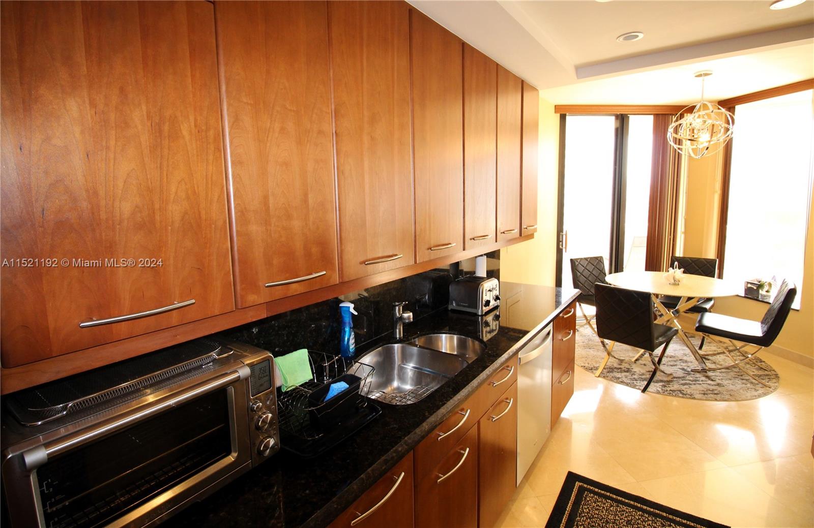 20191 E Country Club Dr 910, Aventura, Florida 33180, 2 Bedrooms Bedrooms, ,2 BathroomsBathrooms,Residential,For Sale,20191 E Country Club Dr 910,A11521192