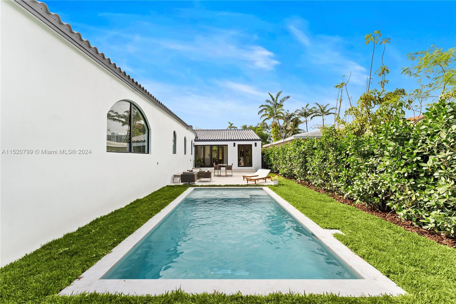 1735 Lenox Ave, Miami Beach, Florida 33139, 5 Bedrooms Bedrooms, ,5 BathroomsBathrooms,Residential,For Sale,1735 Lenox Ave,A11520799