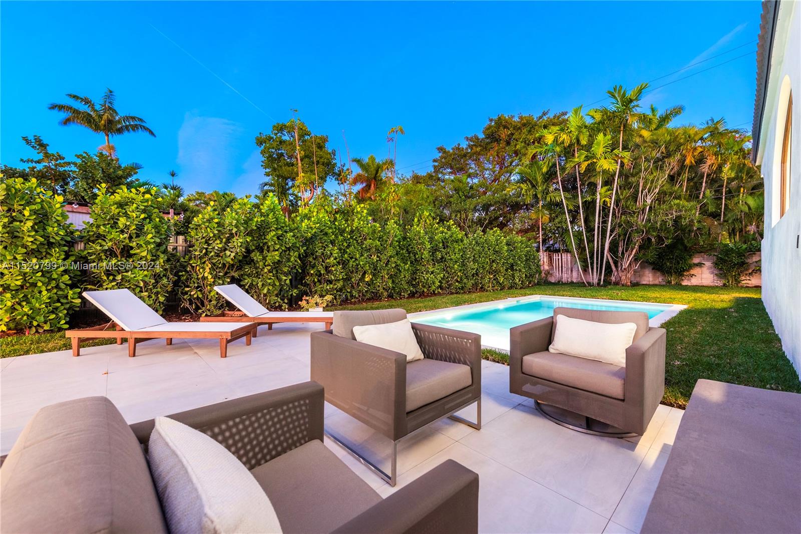 1735 Lenox Ave, Miami Beach, Florida 33139, 5 Bedrooms Bedrooms, ,5 BathroomsBathrooms,Residential,For Sale,1735 Lenox Ave,A11520799