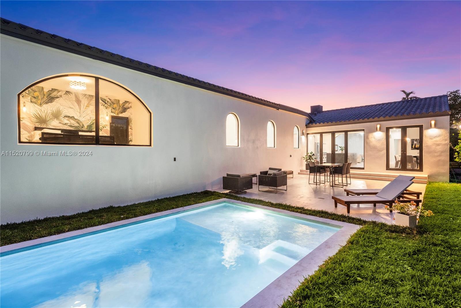 1735 Lenox Ave, Miami Beach, Florida 33139, 5 Bedrooms Bedrooms, ,5 BathroomsBathrooms,Residential,For Sale,1735 Lenox Ave,A11520799