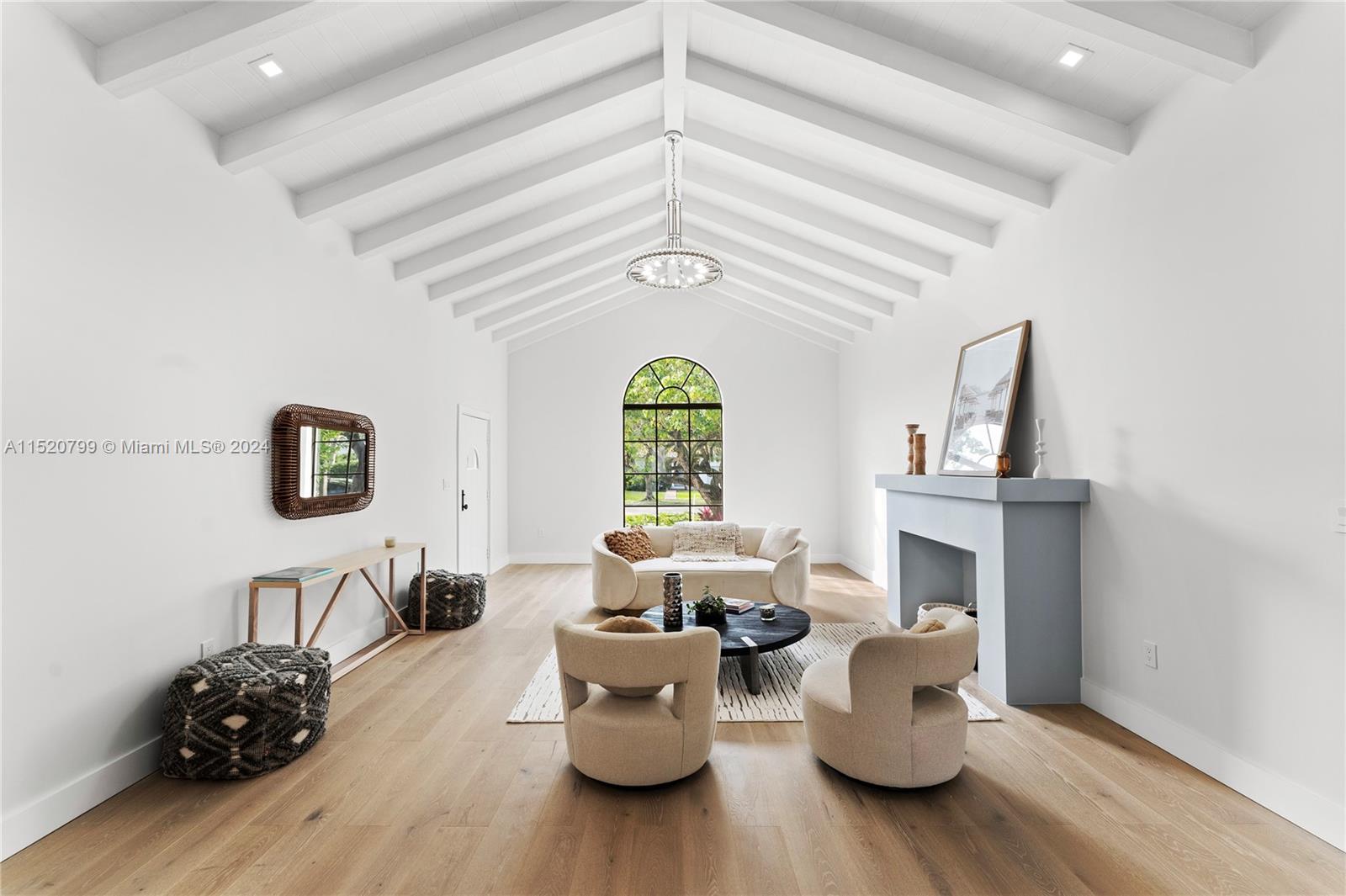 1735 Lenox Ave, Miami Beach, Florida 33139, 5 Bedrooms Bedrooms, ,5 BathroomsBathrooms,Residential,For Sale,1735 Lenox Ave,A11520799