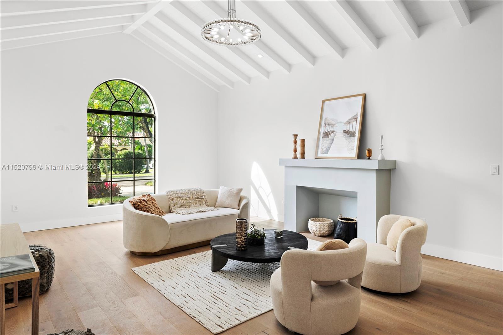 1735 Lenox Ave, Miami Beach, Florida 33139, 5 Bedrooms Bedrooms, ,5 BathroomsBathrooms,Residential,For Sale,1735 Lenox Ave,A11520799