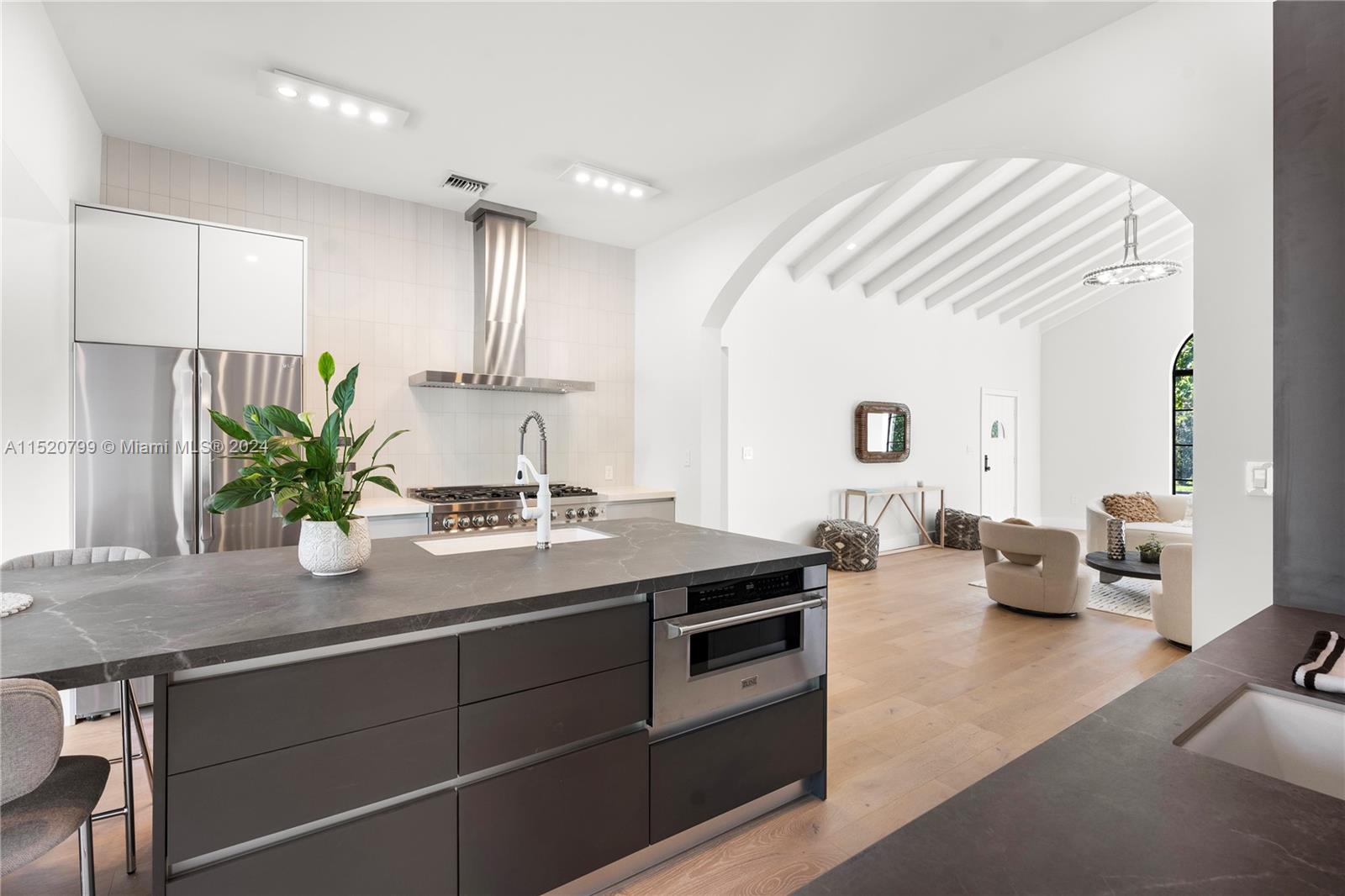 1735 Lenox Ave, Miami Beach, FL, 33139 United States, 5 Bedrooms Bedrooms, ,5 BathroomsBathrooms,Residential,For Sale,Lenox Ave,A11520799