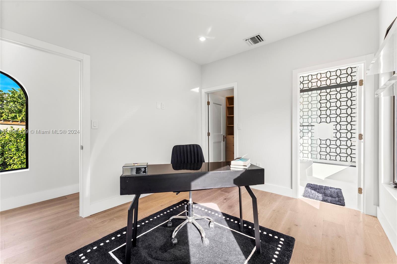 1735 Lenox Ave, Miami Beach, Florida 33139, 5 Bedrooms Bedrooms, ,5 BathroomsBathrooms,Residential,For Sale,1735 Lenox Ave,A11520799