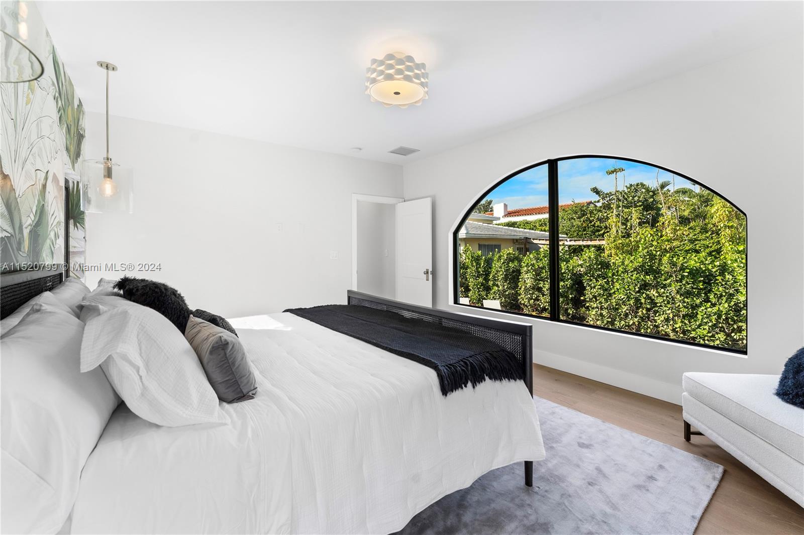 1735 Lenox Ave, Miami Beach, Florida 33139, 5 Bedrooms Bedrooms, ,5 BathroomsBathrooms,Residential,For Sale,1735 Lenox Ave,A11520799