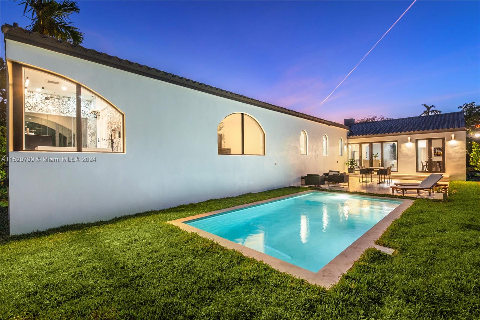 1735 Lenox Ave, Miami Beach, Florida 33139, 5 Bedrooms Bedrooms, ,5 BathroomsBathrooms,Residential,For Sale,1735 Lenox Ave,A11520799