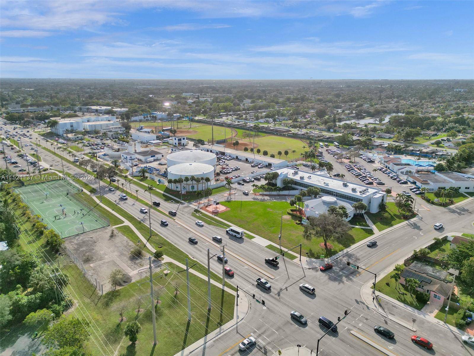 691 Kathy Ln, Margate, Florida 33068, ,Residentialincome,For Sale,691 Kathy Ln,A11521137