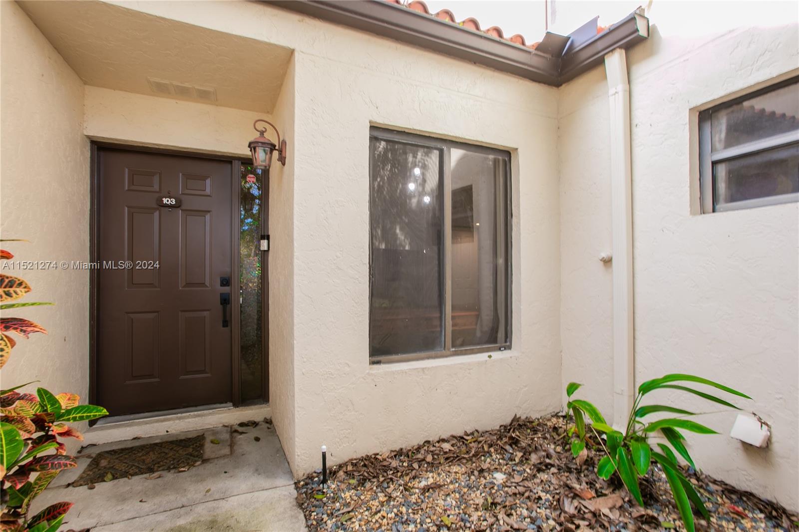 9 Via De Casas Sur, Boynton Beach, FL, 33426 United States, 2 Bedrooms Bedrooms, ,2 BathroomsBathrooms,Residential,For Sale,Via De Casas Sur,A11521274