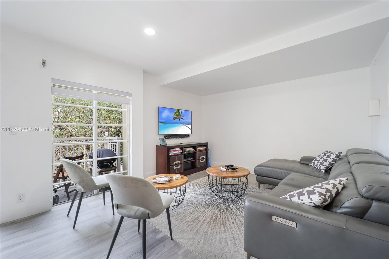 120 Jefferson Ave 12015, Miami Beach, Florida 33139, 3 Bedrooms Bedrooms, ,2 BathroomsBathrooms,Residential,For Sale,120 Jefferson Ave 12015,A11520622