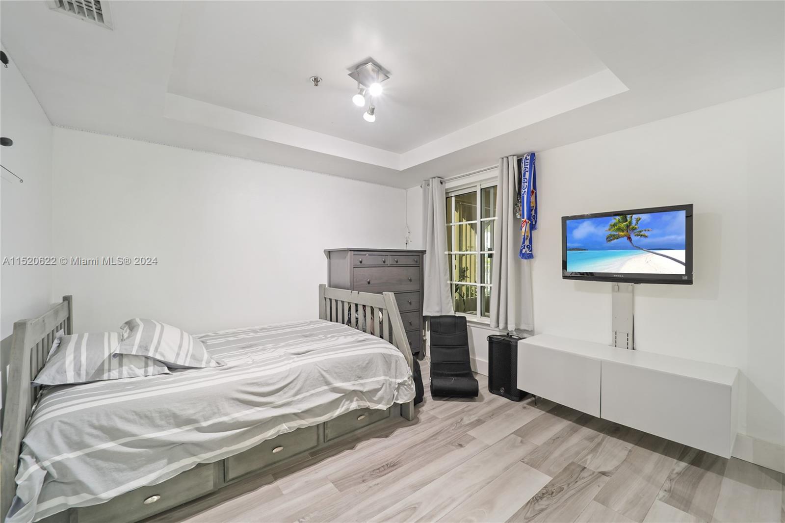 120 Jefferson Ave 12015, Miami Beach, Florida 33139, 3 Bedrooms Bedrooms, ,2 BathroomsBathrooms,Residential,For Sale,120 Jefferson Ave 12015,A11520622