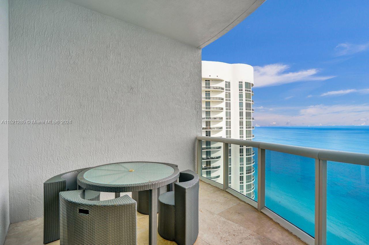 15811 Collins Avenue, Sunny Isles Beach, FL, 33160 United States, 3 Bedrooms Bedrooms, ,3 BathroomsBathrooms,Residential,For Sale,Collins Avenue,A11521285