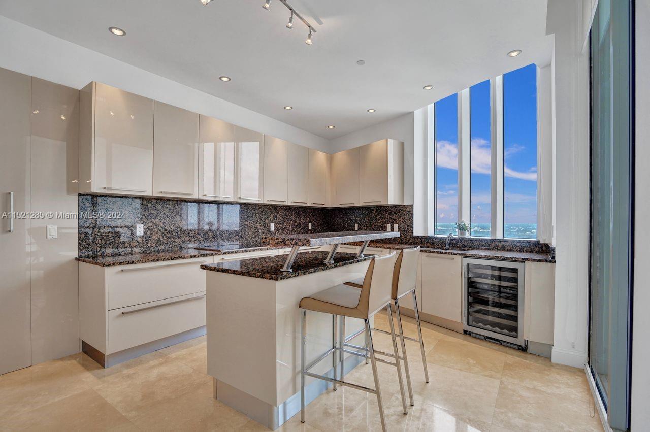 15811 Collins Avenue, Sunny Isles Beach, FL, 33160 United States, 3 Bedrooms Bedrooms, ,3 BathroomsBathrooms,Residential,For Sale,Collins Avenue,A11521285