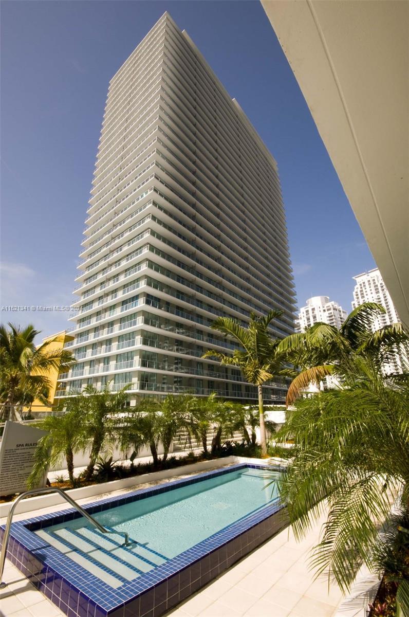 79 SW 12 ST 3004, Miami, Florida 33130, 2 Bedrooms Bedrooms, ,2 BathroomsBathrooms,Residentiallease,For Rent,79 SW 12 ST 3004,A11521341