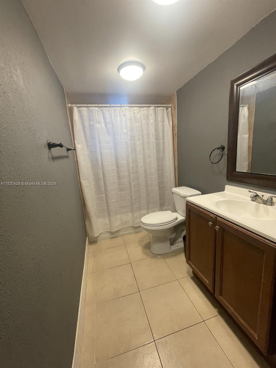 9375 Fontainebleau Blvd, Miami, FL, 33172 United States, 2 Bedrooms Bedrooms, ,2 BathroomsBathrooms,Residential,For Sale,Fontainebleau Blvd,A11520428