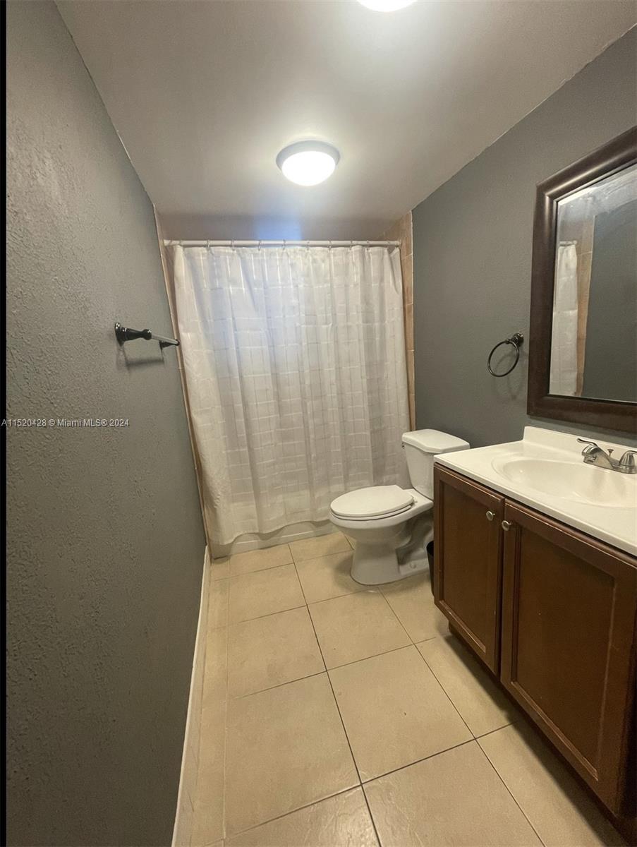 9375 Fontainebleau Blvd, Miami, FL, 33172 United States, 2 Bedrooms Bedrooms, ,2 BathroomsBathrooms,Residential,For Sale,Fontainebleau Blvd,A11520428