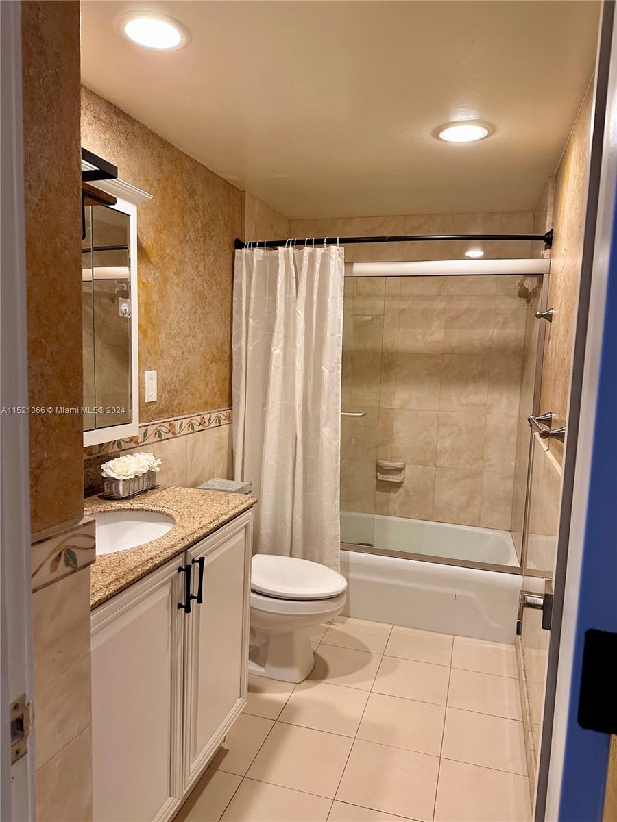 19380 Collins Ave, Sunny Isles Beach, FL, 33160 United States, 2 Bedrooms Bedrooms, ,2 BathroomsBathrooms,Residential,For Sale,Collins Ave,A11521366