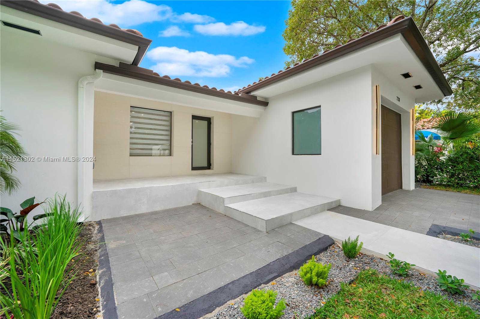 728 Majorca Ave, Coral Gables, Florida 33134, 3 Bedrooms Bedrooms, ,3 BathroomsBathrooms,Residential,For Sale,728 Majorca Ave,A11521302