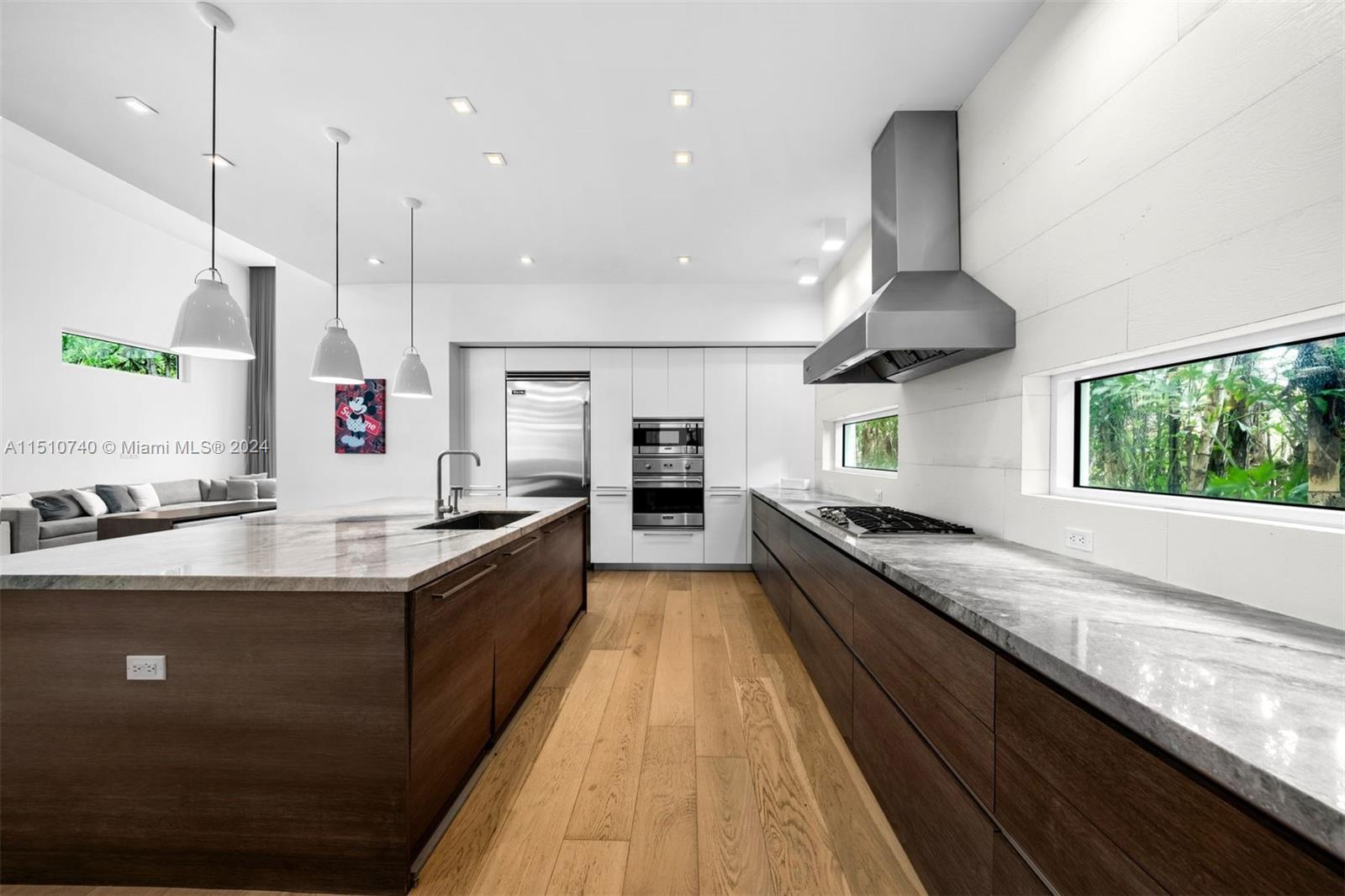 335 W 46th St, Miami Beach, Florida 33140, 4 Bedrooms Bedrooms, ,4 BathroomsBathrooms,Residential,For Sale,335 W 46th St,A11510740