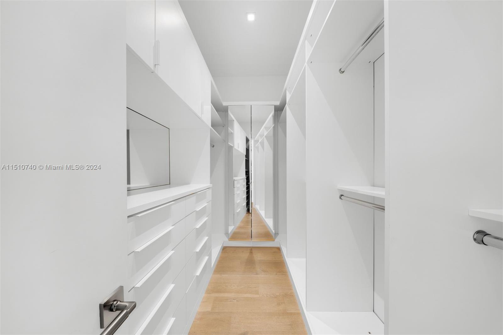 335 W 46th St, Miami Beach, Florida 33140, 4 Bedrooms Bedrooms, ,4 BathroomsBathrooms,Residential,For Sale,335 W 46th St,A11510740