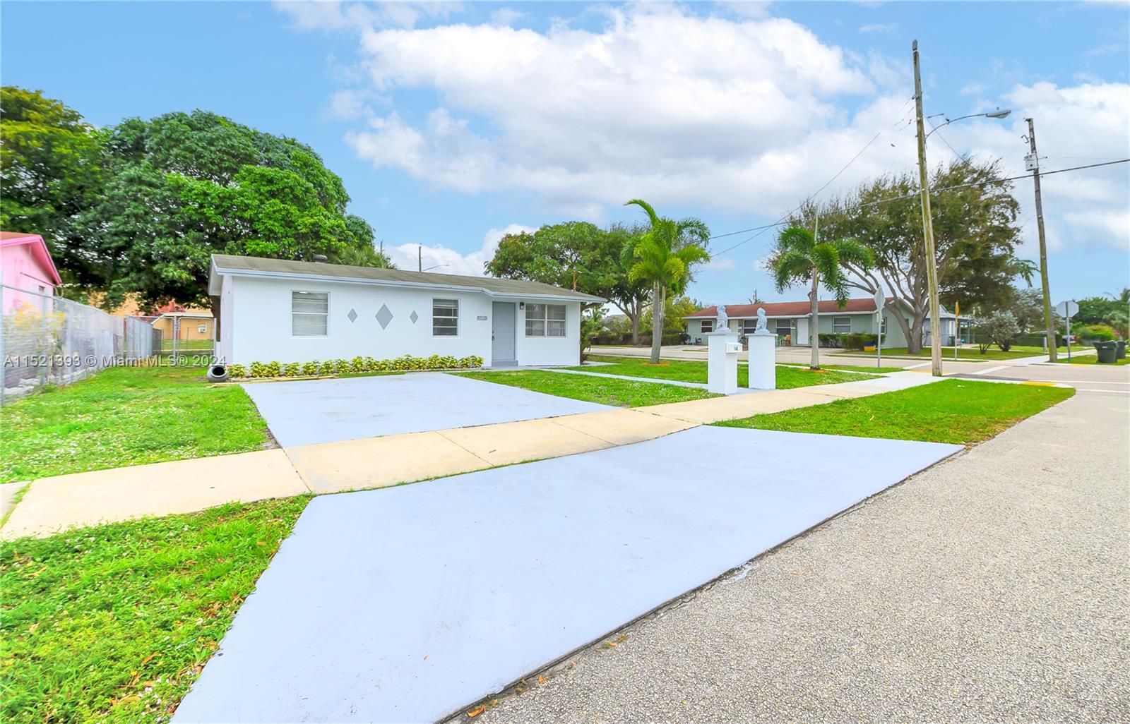 145 13th Ave, Delray Beach, FL, 33444 United States, 3 Bedrooms Bedrooms, ,1 BathroomBathrooms,Residential,For Sale,13th Ave,A11521393