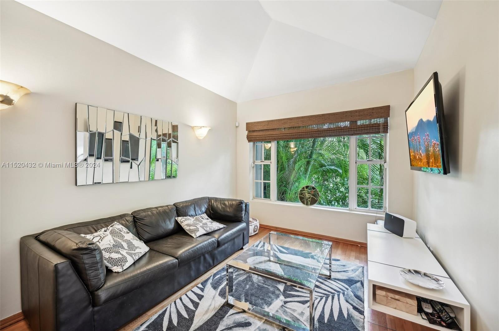 114 1st Rivo Alto Ter, Miami Beach, Florida 33139, 3 Bedrooms Bedrooms, ,2 BathroomsBathrooms,Residential,For Sale,114 1st Rivo Alto Ter,A11520432