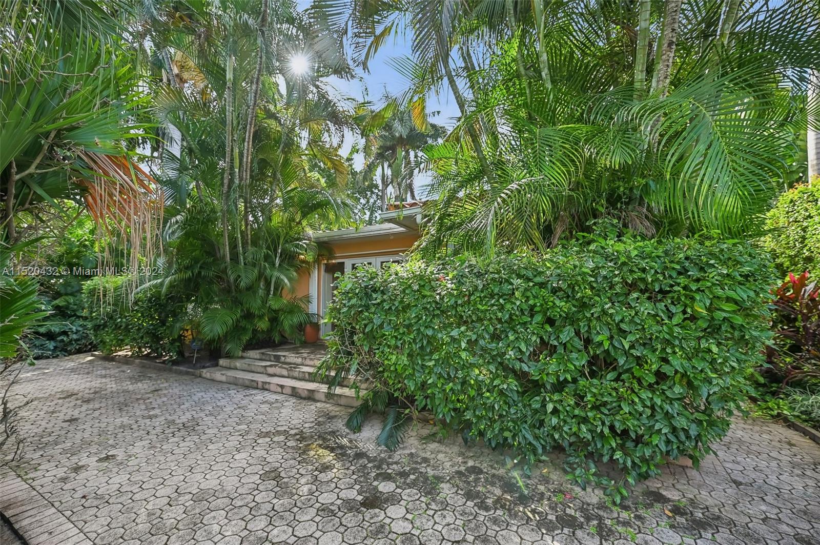114 1st Rivo Alto Ter, Miami Beach, FL, 33139 United States, 3 Bedrooms Bedrooms, ,2 BathroomsBathrooms,Residential,For Sale,1st Rivo Alto Ter,A11520432