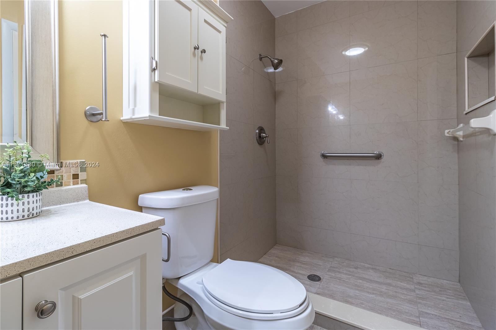 6343 W Pinehurst Cir W D36, Tamarac, Florida 33321, 2 Bedrooms Bedrooms, ,2 BathroomsBathrooms,Residential,For Sale,6343 W Pinehurst Cir W D36,A11521330