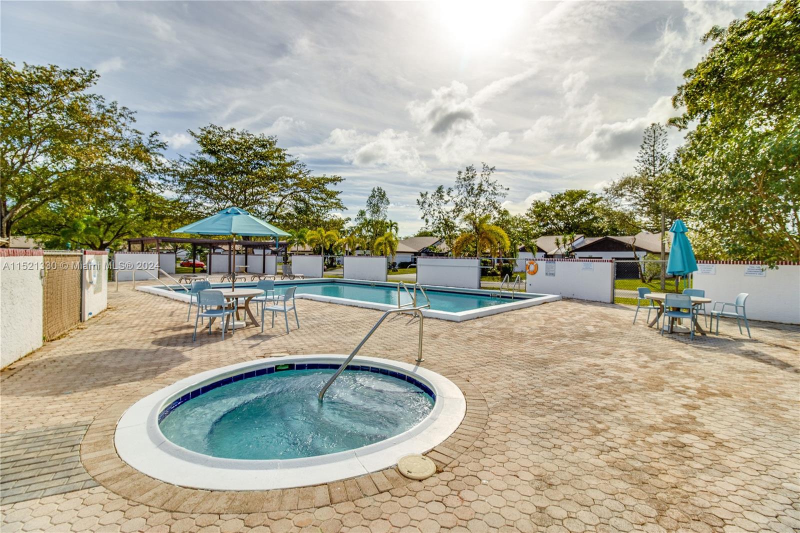 6343 W Pinehurst Cir W D36, Tamarac, Florida 33321, 2 Bedrooms Bedrooms, ,2 BathroomsBathrooms,Residential,For Sale,6343 W Pinehurst Cir W D36,A11521330