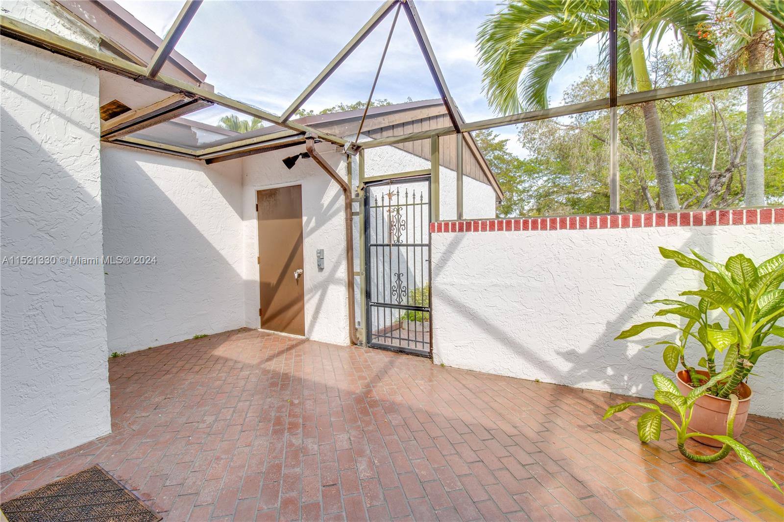 6343 W Pinehurst Cir W D36, Tamarac, Florida 33321, 2 Bedrooms Bedrooms, ,2 BathroomsBathrooms,Residential,For Sale,6343 W Pinehurst Cir W D36,A11521330