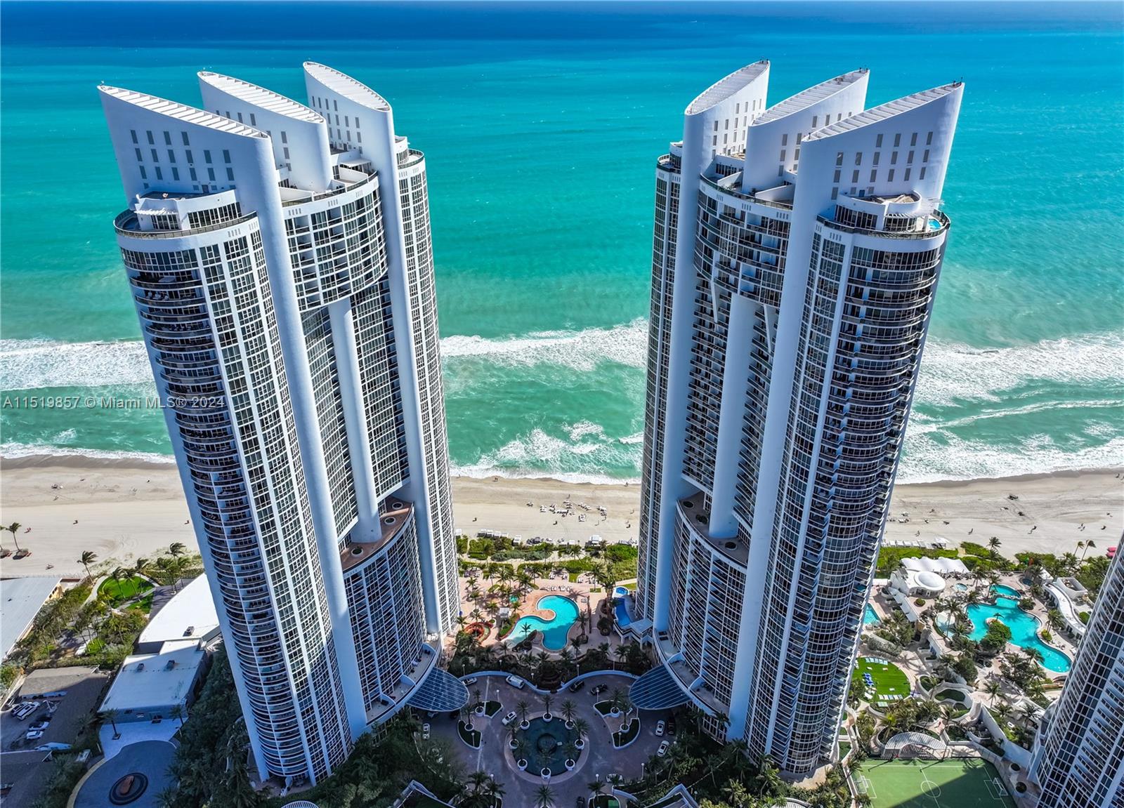 18101 Collins Ave, Sunny Isles Beach, FL, 33160 United States, 2 Bedrooms Bedrooms, ,2 BathroomsBathrooms,Residential,For Sale,Collins Ave,A11519857