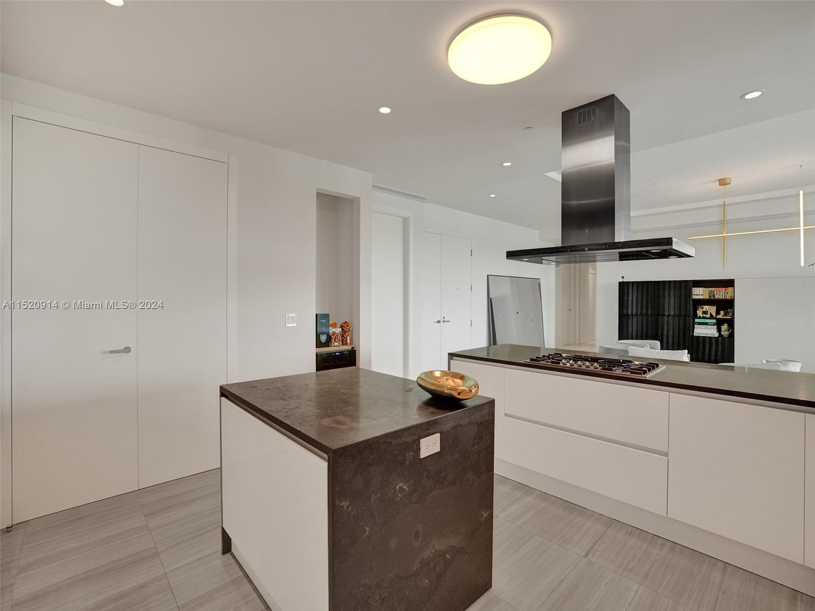 4701 Meridian AV, Miami Beach, FL, 33140 United States, 2 Bedrooms Bedrooms, ,2 BathroomsBathrooms,Residential,For Sale,Meridian AV,A11520914