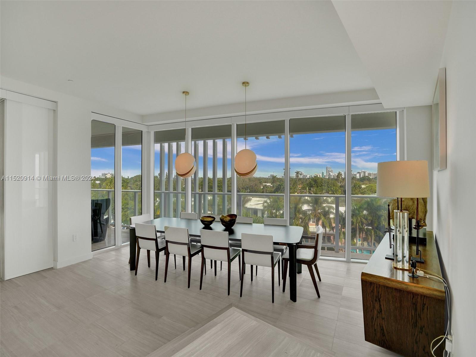 4701 Meridian AV 624, Miami Beach, Florida 33140, 2 Bedrooms Bedrooms, ,2 BathroomsBathrooms,Residential,For Sale,4701 Meridian AV 624,A11520914