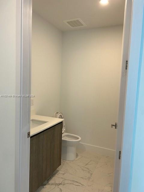 17550 Collins Ave., Sunny Isles Beach, FL, 33160 United States, 2 Bedrooms Bedrooms, ,2 BathroomsBathrooms,Residential,For Sale,Collins Ave.,A11521464